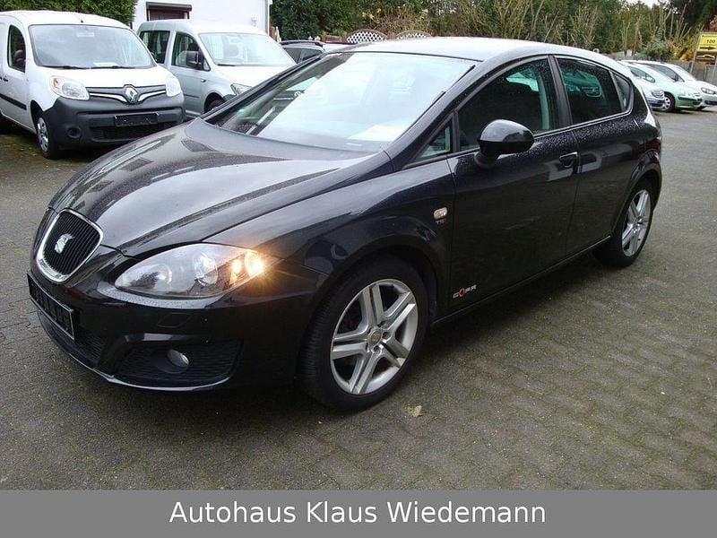 Schwarz Gebraucht 2013 Seat Leon Copa Limousine | 9.999 € (Guter Preis) - Bild 1/4