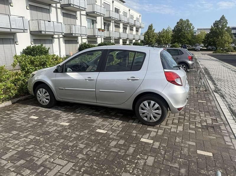 Gebraucht 2012 Renault Clio IV Kleinwagen | 3.350 € (Fairer Preis) - Bild 1/4