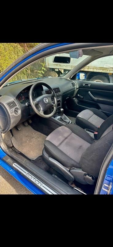 Gebraucht VW Golf 75 PS (55 kW) 2000 Blau Coupé