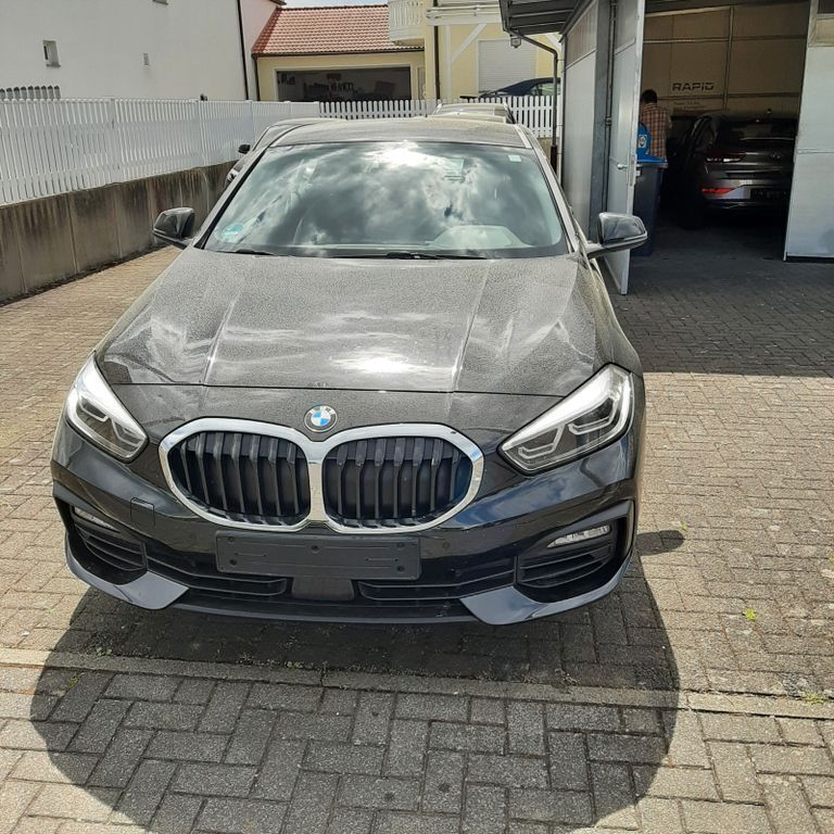 Gebraucht BMW 120 178 PS (130 kW) 2023 Schwarz Kleinwagen