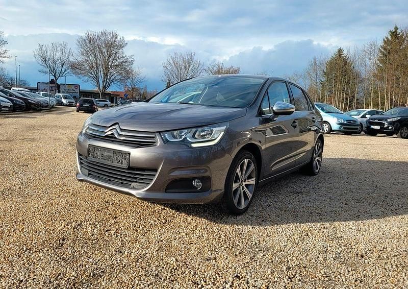 Gebraucht Citroën C4 SELECTION 131 PS (96 kW) 2015 Grau Limousine