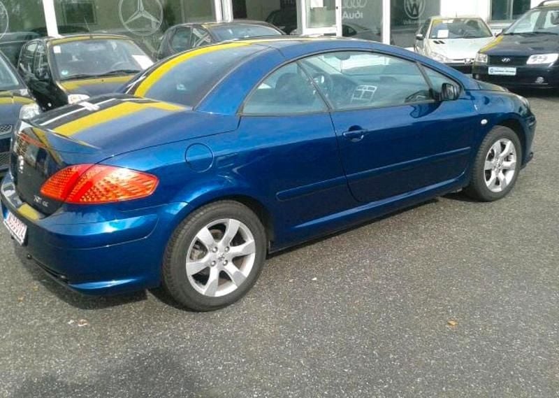 Blau Gebraucht 2005 Peugeot 307 CC Cabrio | 2.650 € (Fairer Preis) - Bild 1/4