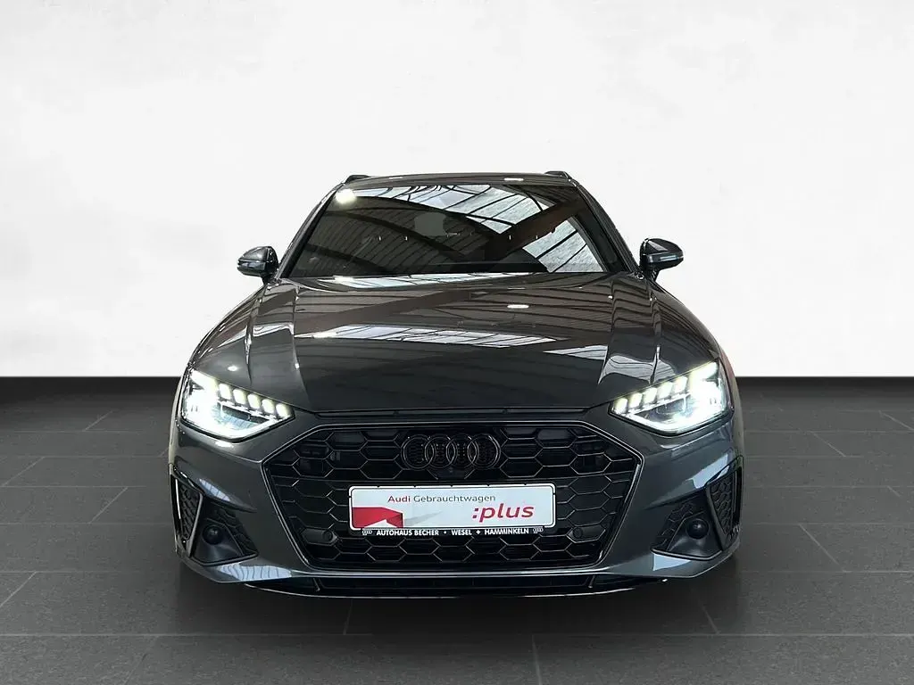Gebraucht Audi A4 S-Line 204 PS (150 kW) 2024 Grau Kombi