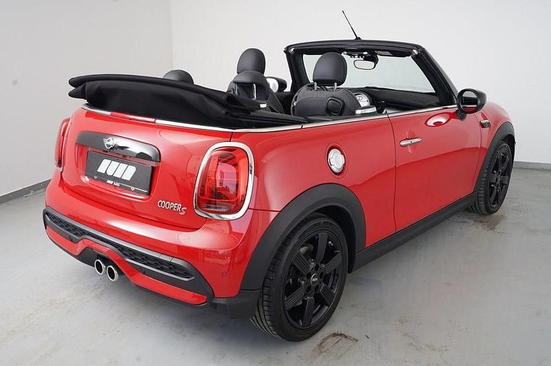Gebraucht Mini Cooper S Cabriolet 178 PS (130 kW) 2022 Rot Cabrio