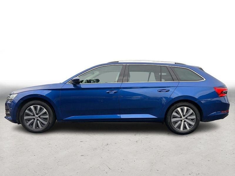 Gebraucht Skoda Superb Style 200 PS (147 kW) 2022 Blau Kombi