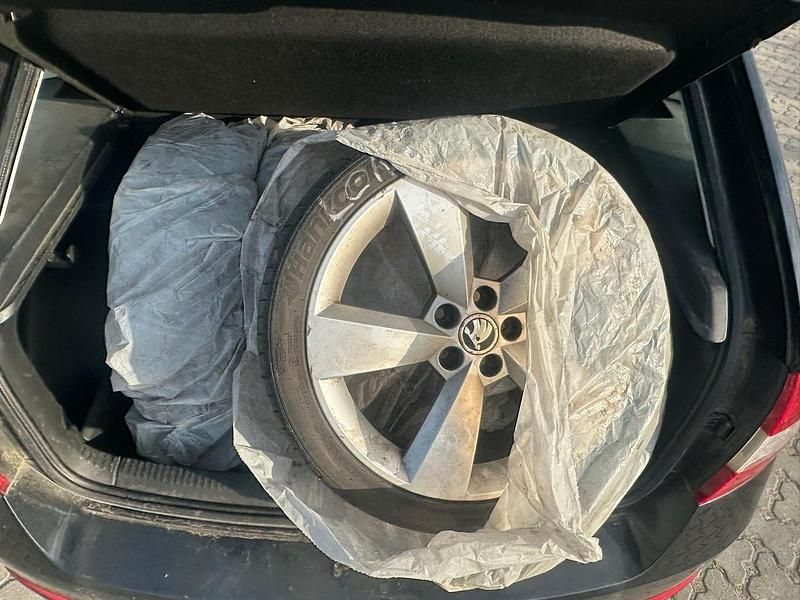 Usata Skoda Rapid 2015 Nero Utilitaria