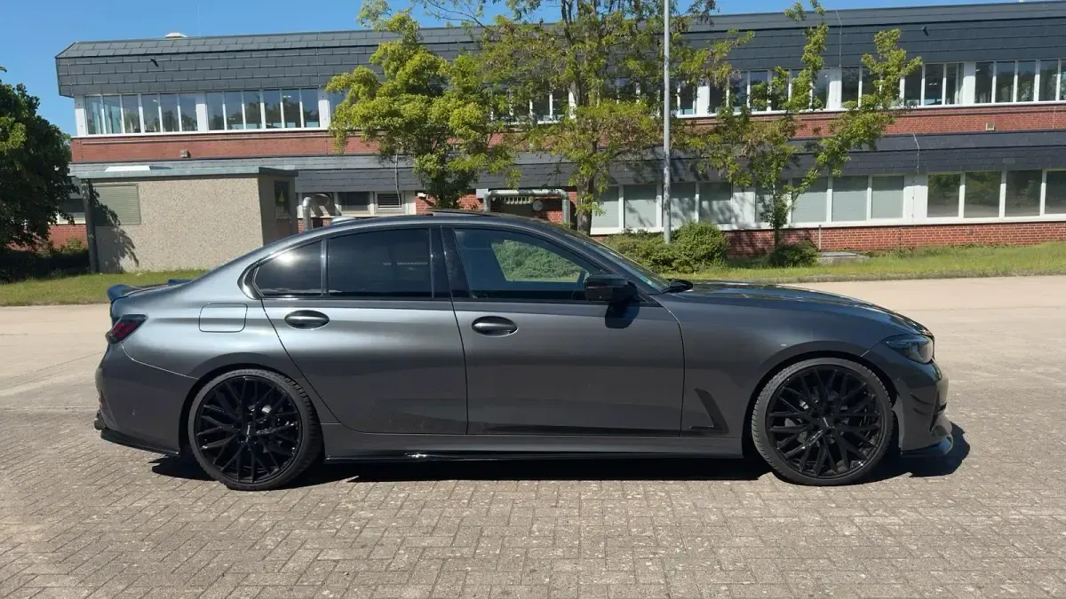 Gebraucht BMW 320 184 PS (135 kW) 2019 Grau Limousine