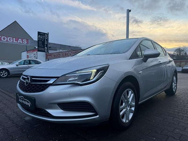 Gebraucht Opel Astra 110 PS (80 kW) 2019 Silber Limousine