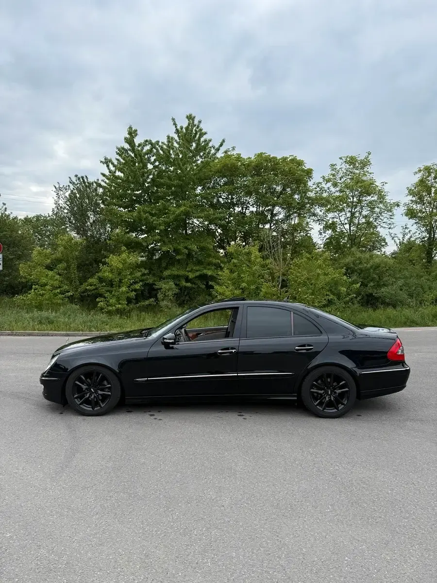 Gebraucht Mercedes E320 Elegance 224 PS (164 kW) 2006 Schwarz Limousine