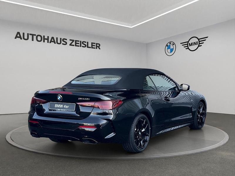 Neu BMW M440 M Sport 392 PS (288 kW) 2025 Schwarz Cabrio