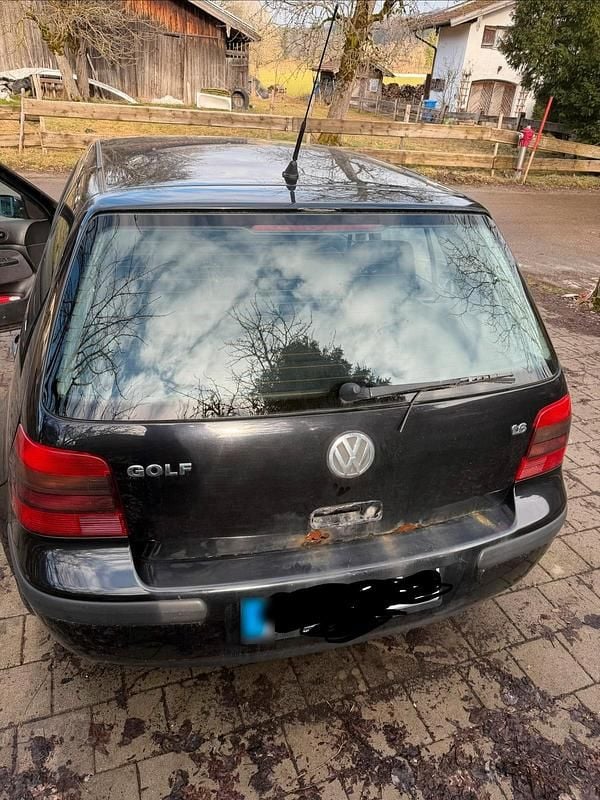 Gebraucht VW Golf IV 105 PS (77 kW) 2000 Schwarz Kleinwagen