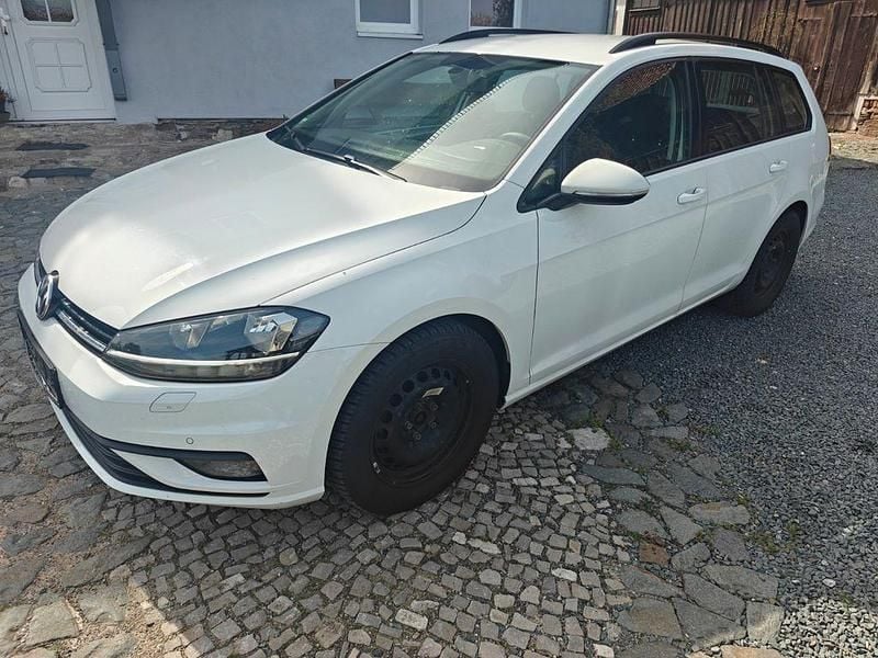 Gebraucht VW Golf VII 116 PS (85 kW) 2017 Weiß Kombi