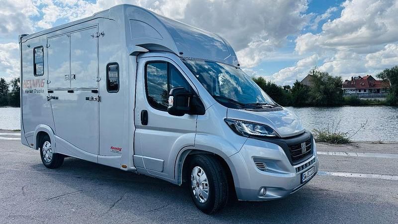 Gebraucht Fiat Ducato 160 PS (117 kW) 2023 Silber Van
