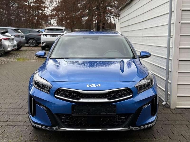 Neu Kia XCeed 150 PS (110 kW) 2025 Pentametal metallic SUV