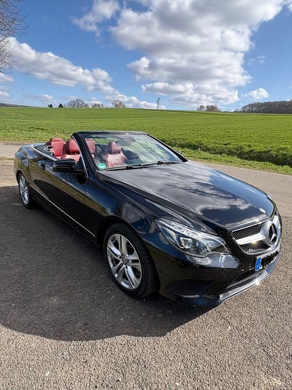 Gebraucht Mercedes E250 211 PS (155 kW) 2015 Schwarz Cabrio