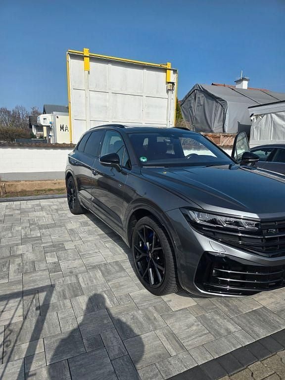 Gebraucht VW Touareg Edition 462 PS (339 kW) 2025 Grau SUV