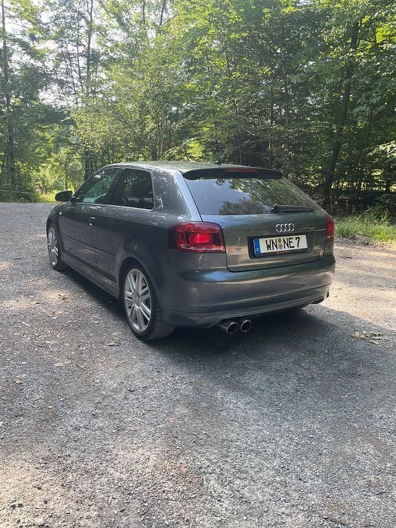 Gebraucht Audi S3 Ambiente 265 PS (194 kW) 2008 Grau Limousine