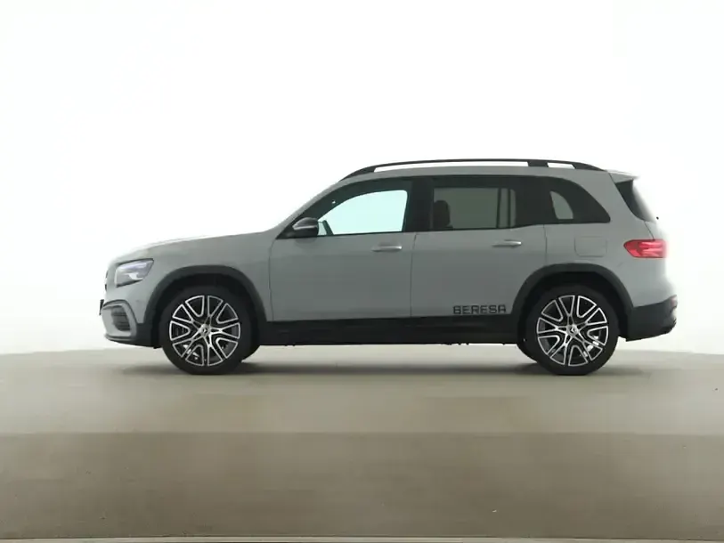 Gebraucht Mercedes GLB200 AMG 150 PS (110 kW) 2026 Grau SUV