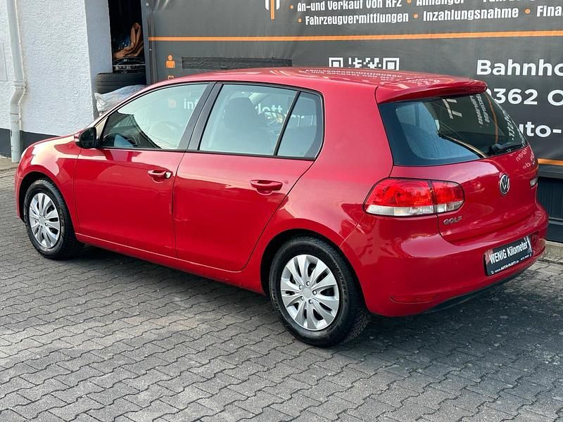 Gebraucht VW Golf VI 80 PS (58 kW) 2009 Rot Kleinwagen