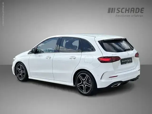 Gebraucht Mercedes B200 AMG line 163 PS (119 kW) 2025 Unilack polarweiß Kleinwagen