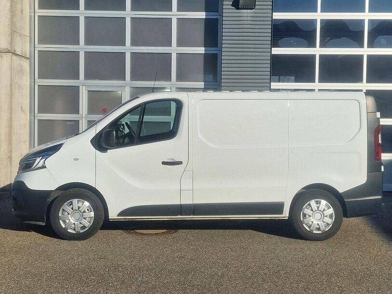 Gebraucht Renault Trafic Komfort 145 PS (106 kW) 2020 Gletscherweiss Van / Kleinbus