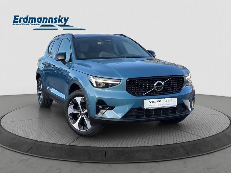 Gebraucht Volvo XC40 Plus 163 PS (119 kW) 2025 Fjord blue (blau) SUV