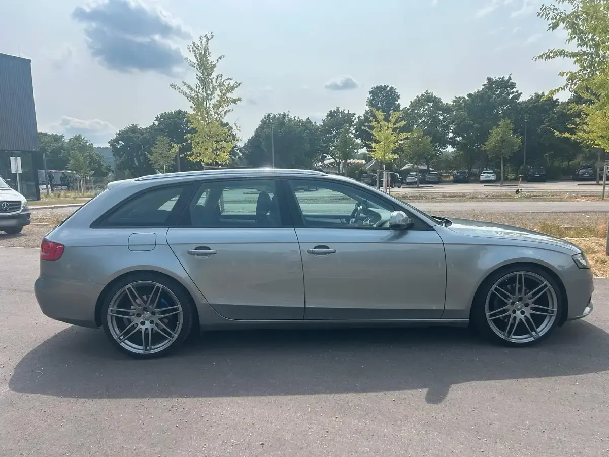 Gebraucht Audi A4 Sport 143 PS (105 kW) 2011 Grau Kombi