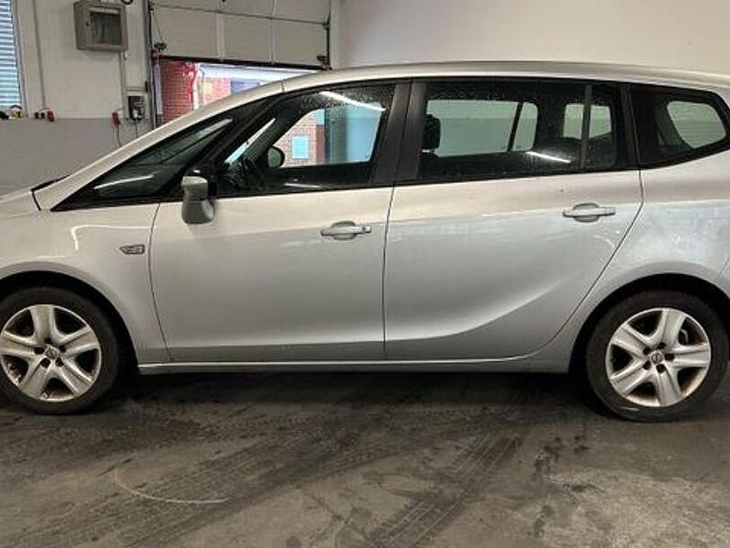 Gebraucht Opel Zafira Tourer Edition 160 PS (117 kW) 2016 Silber Van / Kleinbus