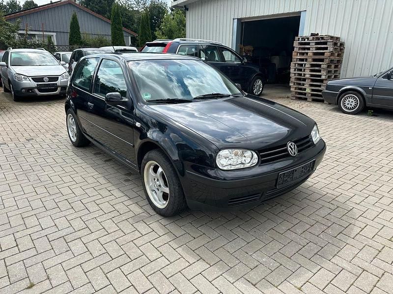 Gebraucht VW Golf IV Comfortline 75 PS (55 kW) 2002 Schwarz Limousine