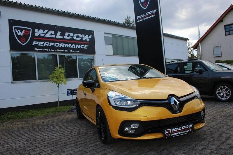 Gebraucht Renault Clio IV Trophy 220 PS (161 kW) 2018 Gelb Limousine