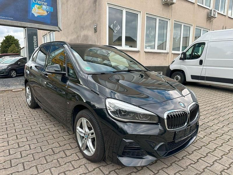 Schwarz Gebraucht 2019 BMW 225 Active Tourer M Sport Van / Kleinbus | 17.400 € (Fairer Preis) - Bild 1/4
