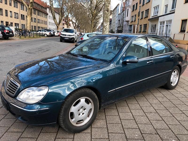 Gebraucht Mercedes S320 197 PS (144 kW) 2000 Grün Limousine