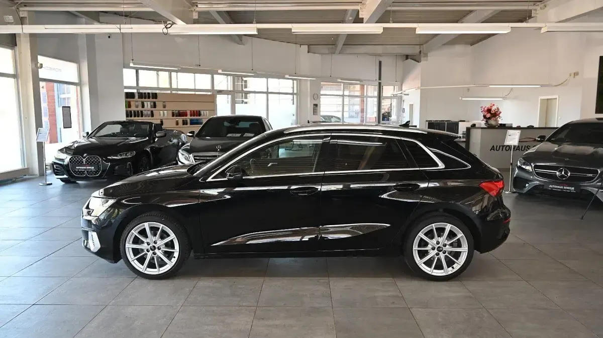 Gebraucht Audi A3 Sportback Advanced Plus 150 PS (110 kW) 2023 Schwarz Kleinwagen