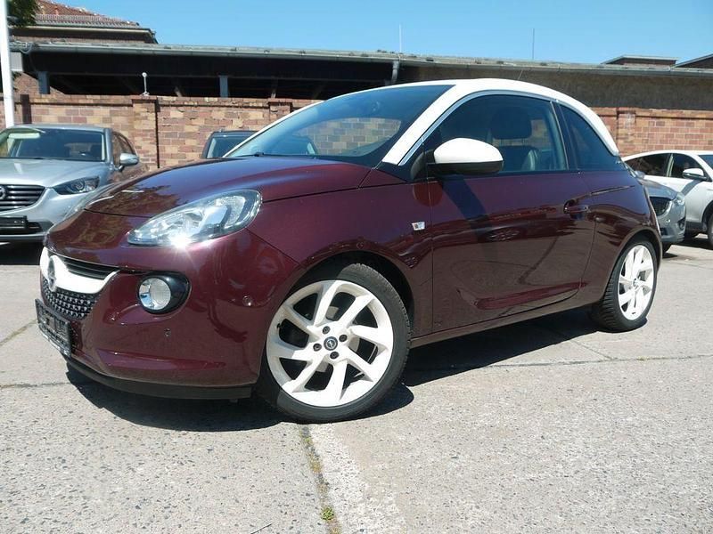 Gebraucht Opel Adam 101 PS (74 kW) 2015 Very berry Kleinwagen