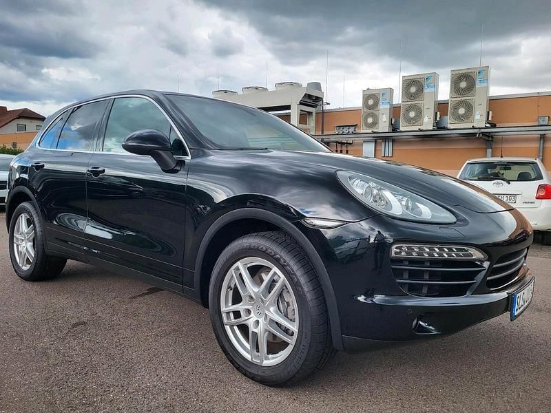 Gebraucht Porsche Cayenne 245 PS (180 kW) 2012 Schwarz SUV