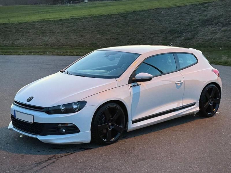Gebraucht VW Scirocco Sound 200 PS (147 kW) 2009 Weiß Coupé