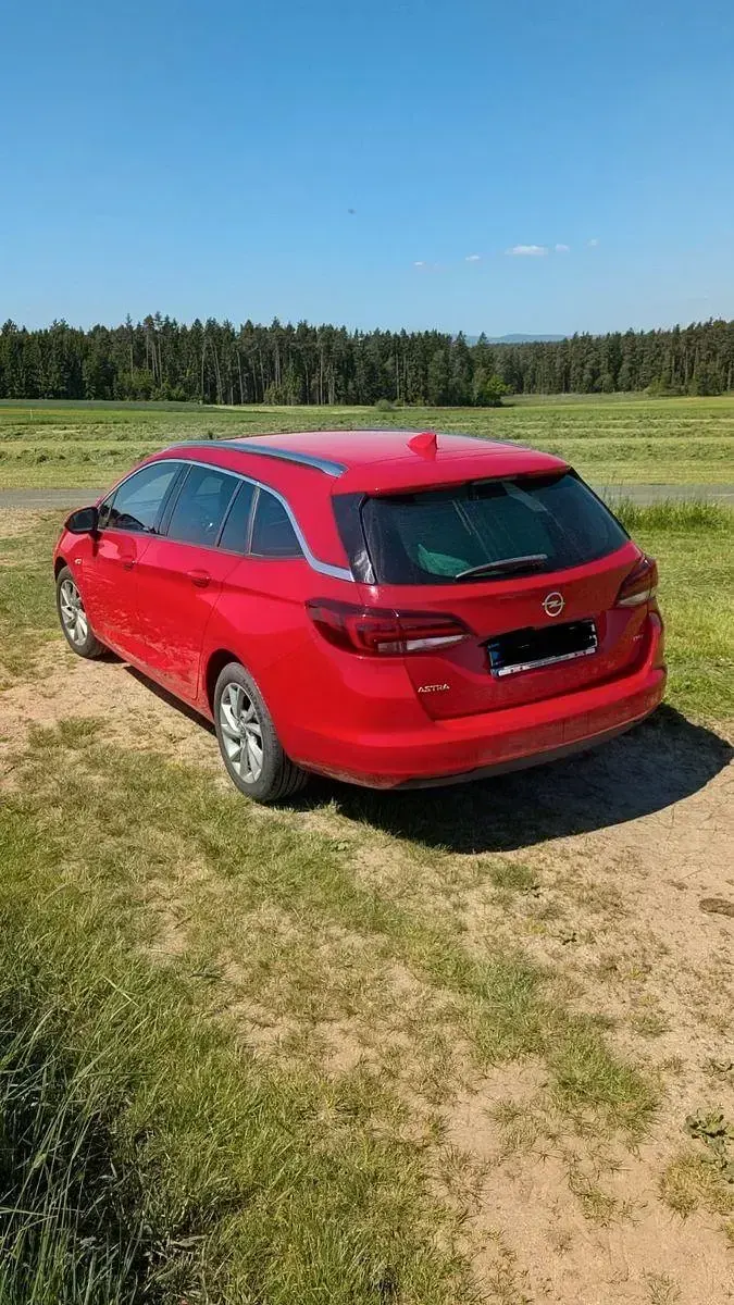 Gebraucht Opel Astra Dynamic 110 PS (80 kW) 2018 Rot Kombi