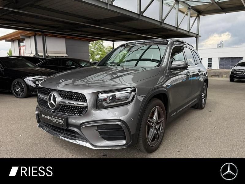 Metalliclack mountaingrau Gebraucht 2024 Mercedes GLB220 AMG SUV | 49.890 € (Etwas zu teuer) - Bild 1/4