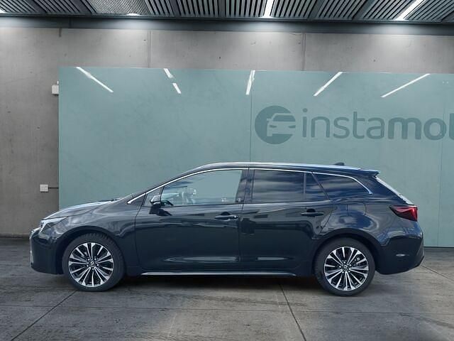 Gebraucht Toyota Corolla Team 140 PS (102 kW) 2024 Schwarz Kombi