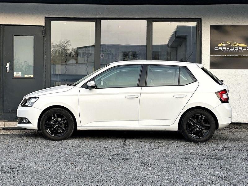 Gebraucht Skoda Fabia Ambition 90 PS (66 kW) 2017 Weiß Kombi