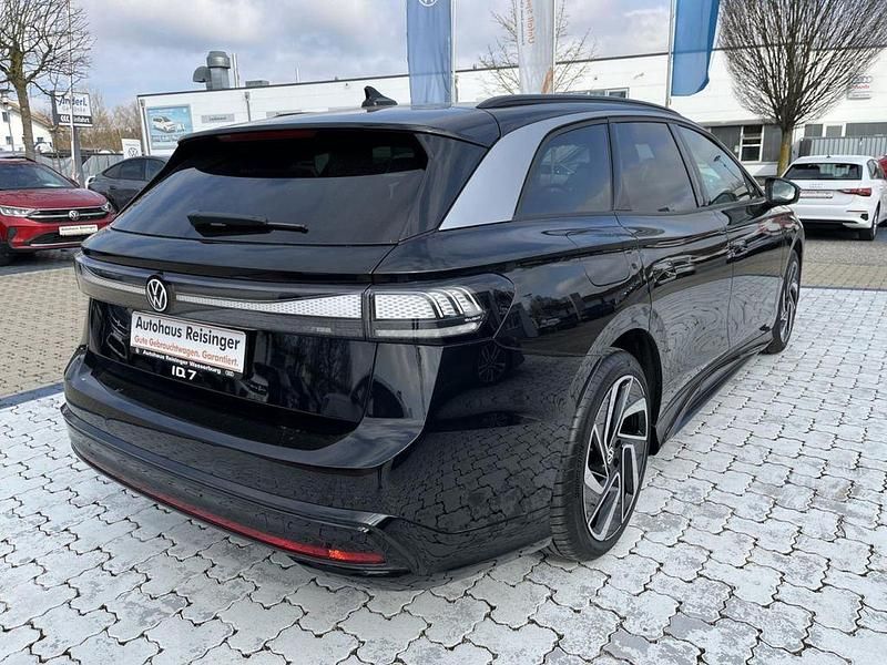 Gebraucht VW ID.7 Pro 210 kW (286 PS) 2025 Grenadillschwarz Kombi