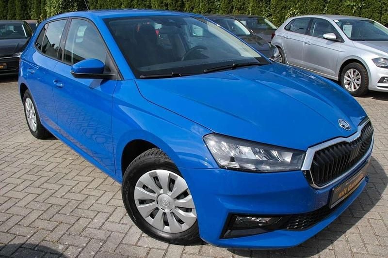 Energyblau Gebraucht 2022 Skoda Fabia Ambition Kleinwagen | 17.490 € (Guter Preis) - Bild 1/4