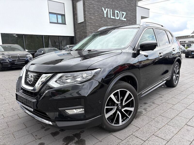 Schwarz Gebraucht 2018 Nissan X-Trail Tekna SUV | 14.890 € (Fairer Preis) - Bild 1/4