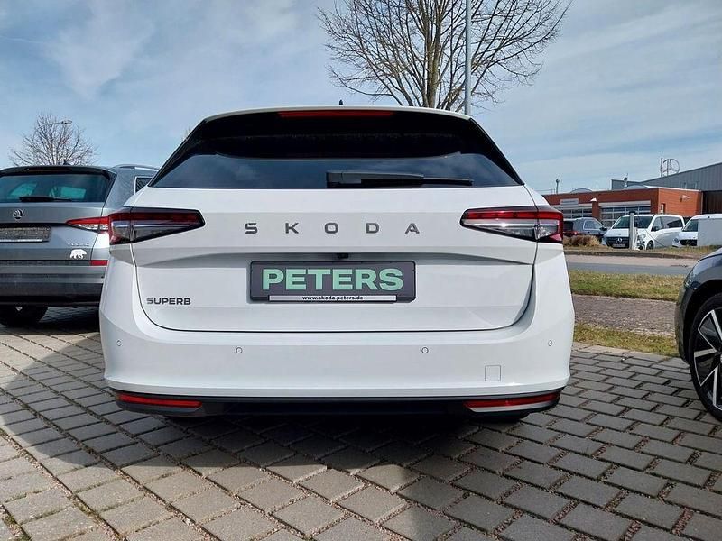 Gebraucht Skoda Superb Selection 204 PS (150 kW) 2025 Weiß Kombi