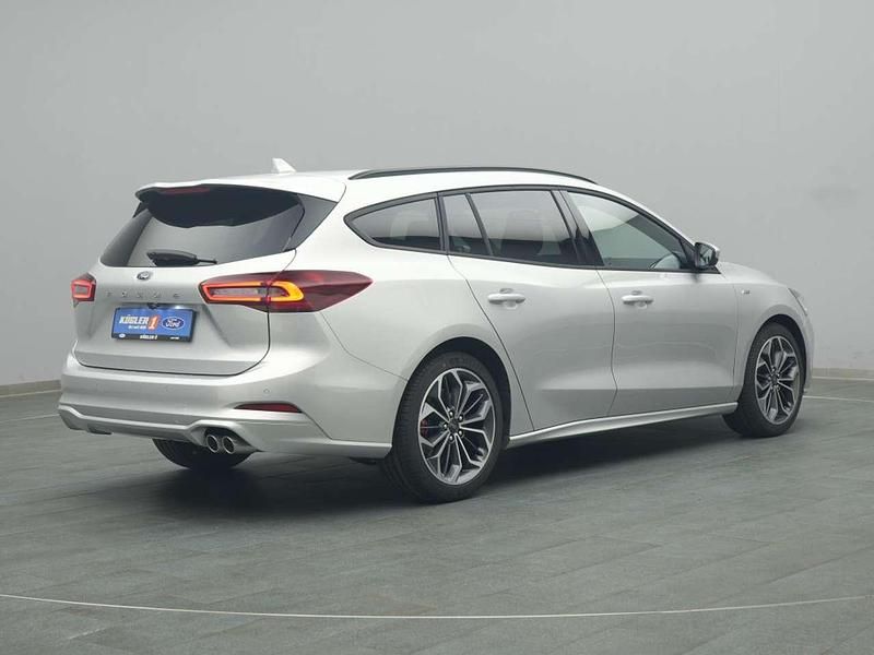 Neu Ford Focus ST-Line X 155 PS (114 kW) 2025 Moondust silver Kombi
