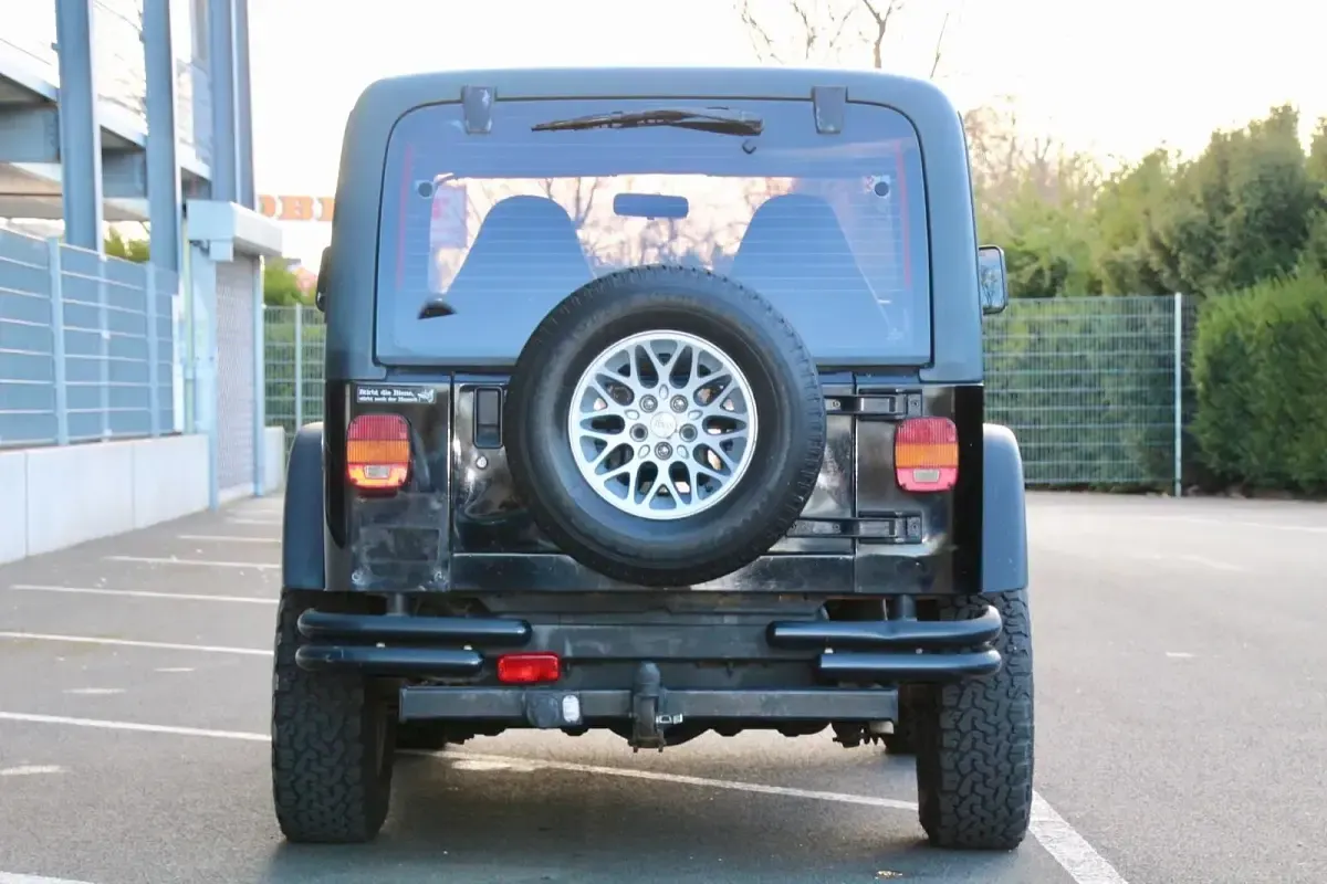 Gebraucht Jeep Wrangler Sport 118 PS (86 kW) 1998 Schwarz SUV
