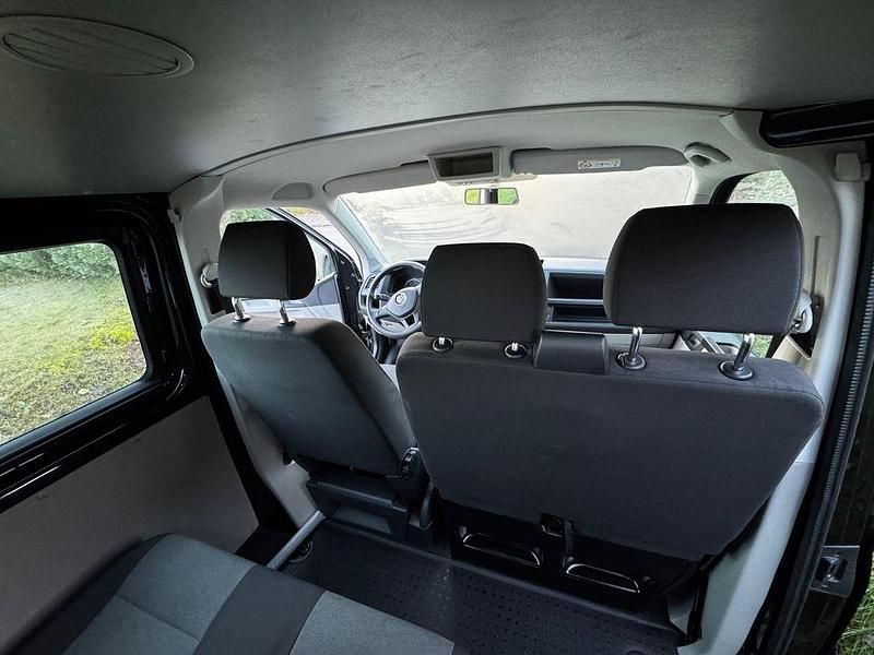 Second-hand VW Transporter 150 CP (110 kW) 2017 Negru Van