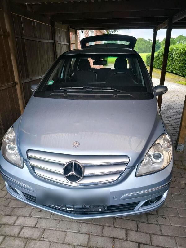 Silber Gebraucht 2006 Mercedes B150 Van / Kleinbus | 1.000 € (Superpreis) - Bild 1/4