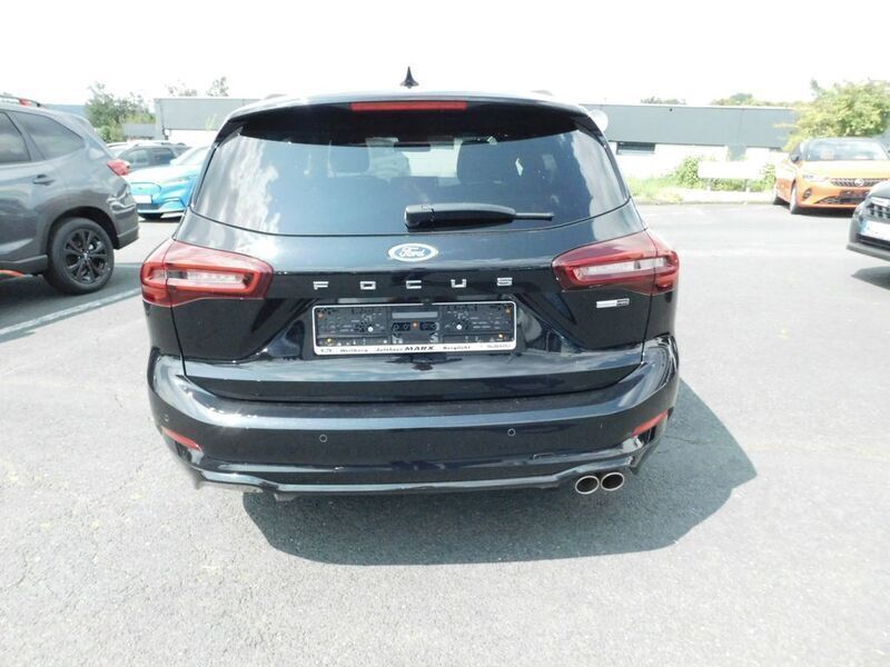 Gebraucht Ford Focus ST-Line 125 PS (91 kW) 2022 Obsidianschwarz metallic Kombi