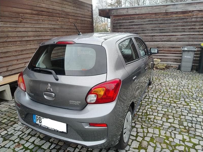 Gebraucht Mitsubishi Space Star Active 71 PS (52 kW) 2017 Grau Limousine